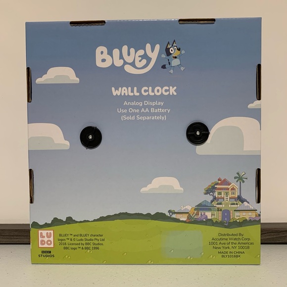 Bluey and Bingo Analog Wall Clock-New in Box - Picture 2 of 5
